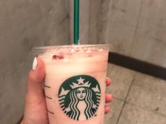 草莓酸奶星冰乐SYOG-星巴克(福州三坊七巷店)