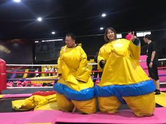 -嘿哟动霸CHUA·新潮玩运动娱乐中心·蹦床滑冰团建乐园