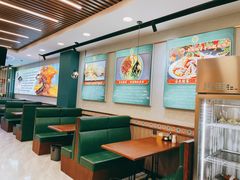 大堂-西部哈哈特色抓饭