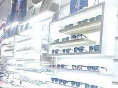 -美式眼镜·授权蔡司.依视路.尼康.豪雅.明月(南翔印象城店)