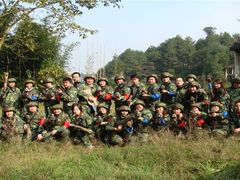 -亲兄弟真人CS团建拓展基地