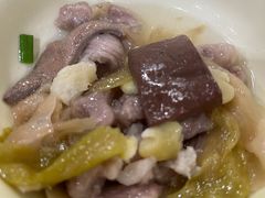-卢六川汤肉(南方花园店)
