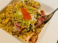 -穹六人间 people 6(岳阳路店)