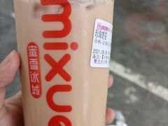 -蜜雪冰城(国权路地铁口店)