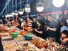 自助取餐区-谊荣海鲜大牌档(石湖店)