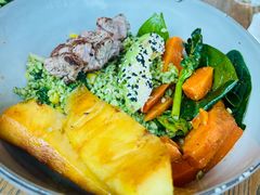 煎牛肉坚果米饭能量碗-Wagas沃歌斯(合生汇店)