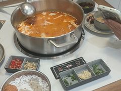 -喃喃椰·糟粕醋·椰子鸡火锅(七堡花园店)