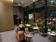 -星巴克臻选(深圳龙华红山天虹店)