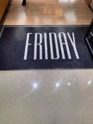 -FRIDAY星期五专业美发沙龙