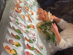 -雍容荟帝王蟹活龙虾展台自助(IFS黑金店)