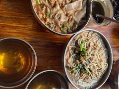 -正宗杨记普洱酸醋米线(总店)