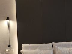 -天港漫非酒店(宁波火车站联丰地铁站店)