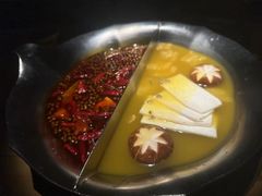 -湊湊火锅·茶憩(杭州湖滨银泰in77店)