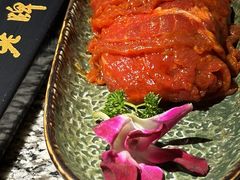 -老牌坊云南鱼豆花火锅(哈西万达店)