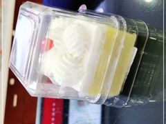 -红宝石·鲜奶小方·海派西点房(金杨店)