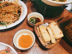 石屏烤豆腐-老滇山寨•云南特色菜•地方菜•民族风情歌舞表演(金碧店)