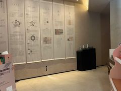 -灸春堂·艾灸·痛症·整脊连锁(之江银泰店)