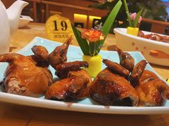 乳鸽-德胜轩正宗顺德菜(宝安沙井会展中心店)