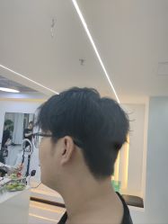-V7 HAIR SALON