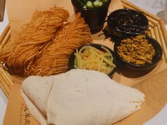 -丁里羊肉小镇(天鹅湖总店)