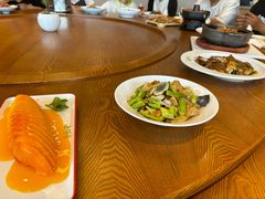 -赶海部落海鲜城(海阳路店)