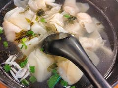 鲜肉小馄饨-舒蔡记生煎菜饭(云南中路店)