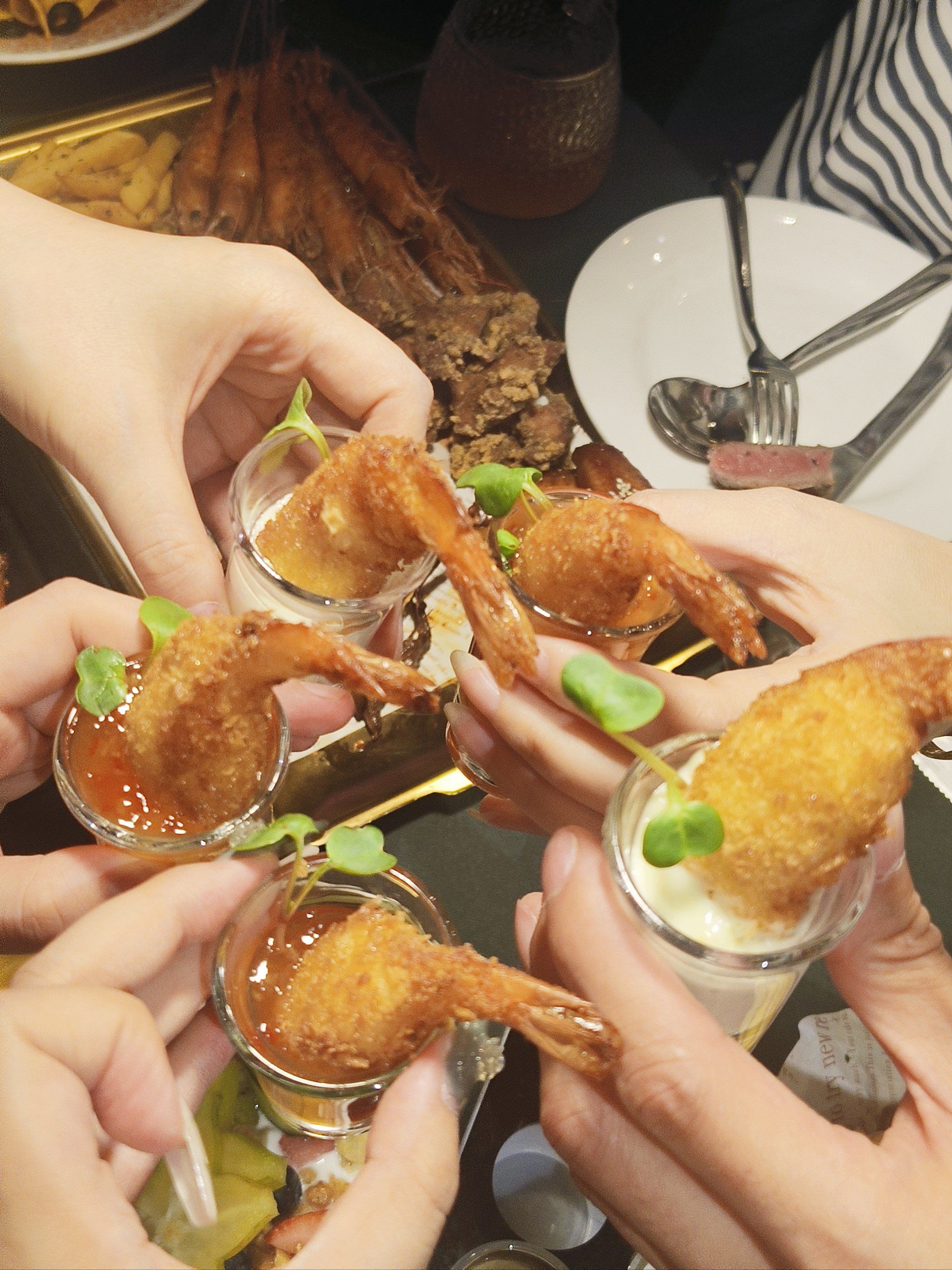 和好友的美食约会现场