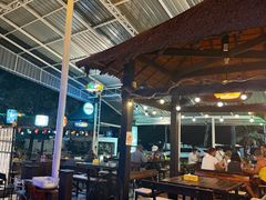 -Green Tree Rest. & Pub
