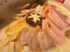 -三人行骨头王火锅(长寿店)
