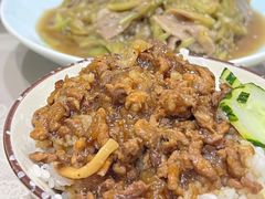 卤肉饭-吉事利茶餐厅