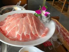 至尊肥牛-旺晖本帮骨头煲·深夜火锅(梅园路店)
