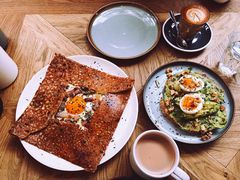 牛油果煮蛋吐司-RAC BAR(安福路店)