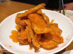 -关东小磨东北菜(上海长风大悦城店)