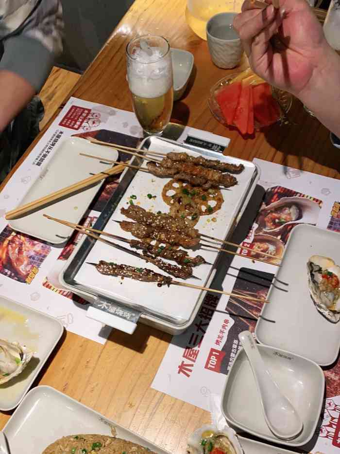 木屋烧烤(武汉天地店)-"本来是要去吃隔壁小恶魔的 结果要等2个小.