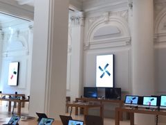 -Apple Store(Brisbane)