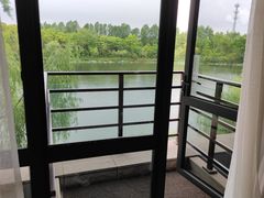 -上海怡沁园度假酒店
