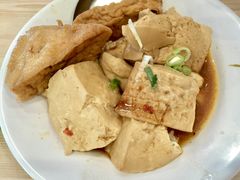 红烧豆腐-喷水鸡肉饭(北港店)