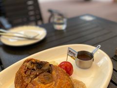 自酿啤酒脆皮烤猪肘-Ambra Haus琥珀屋精酿餐厅(宝山店)