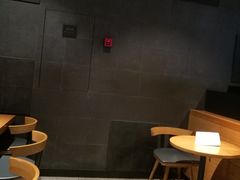 用餐区-星巴克(广州光明广场店)