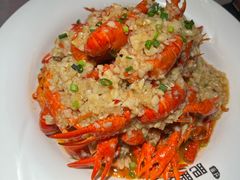 -肥肥虾庄·金牌油焖大虾(汉口城市广场店)