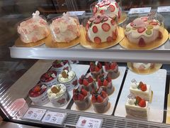 -花花卷卷·鲜食蛋糕(静安久光百货店)