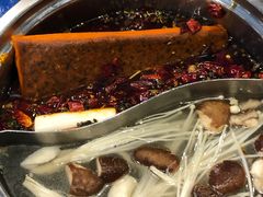 -马路边边麻辣烫联盟路店