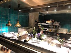 -半岛翡丽海鲜自助餐厅(观风亭店)