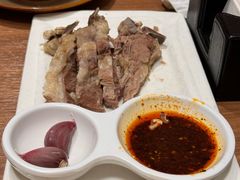 手抓羊肉半斤-贯贯吉·清真餐厅(浙江中路店)