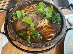 热石锅小牛排骨汤面-Moka Bros 摩卡站(西单大悦城店)