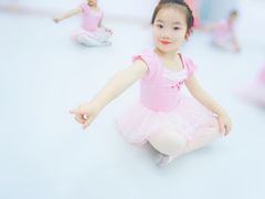 -小芳舞蹈团·少儿舞蹈·中国舞(龙江校区)