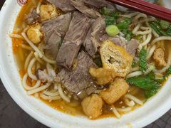 襄阳牛肉面-北大学一食堂