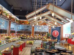 自助取餐区-姜家味锅贴小海鲜