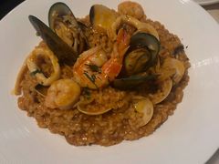 -港丽餐厅(高德置地店)