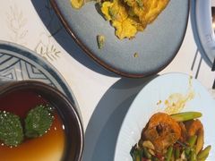 -云海肴·汽锅鸡·云南菜(天山百盛优客店)